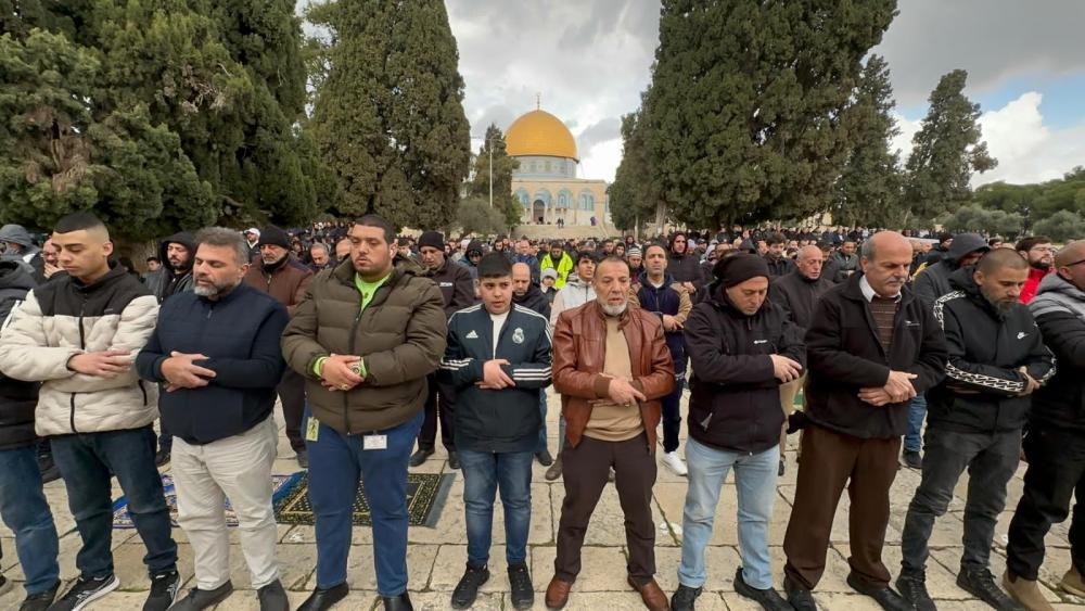 25 ألف مصلٍ أدوا الجمعة في المسجد الأقصى