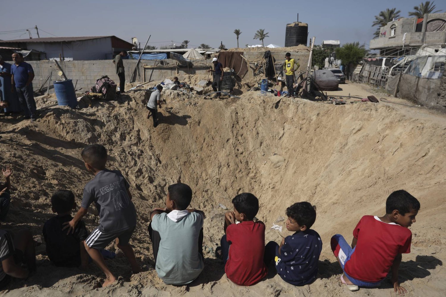 الجيش الإسرائيلي يحاول السيطرة على كل رفح… في محاولة لإنهاء الحرب بشكلها الحالي