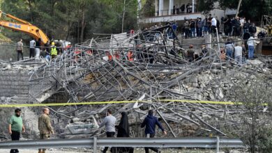 إسرائيل تضغط على لبنان بـ«المجازر»