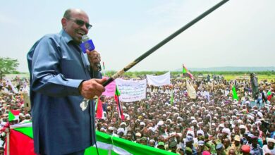 السودان… حزب البشير يواجه انقساماً جديداً
