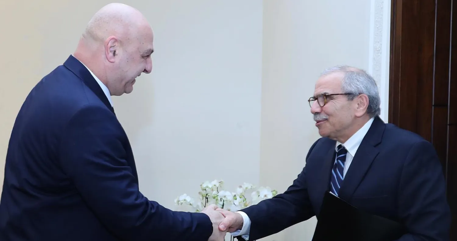 عون يدعو السياسيين للابتعاد عن المناكفات وسياسة «تناتش الحصص»