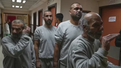 10 أسرى من غزة مفرج عنهم حديثاً يشكون تعرضهم لانتهاكات في سجون إسرائيل