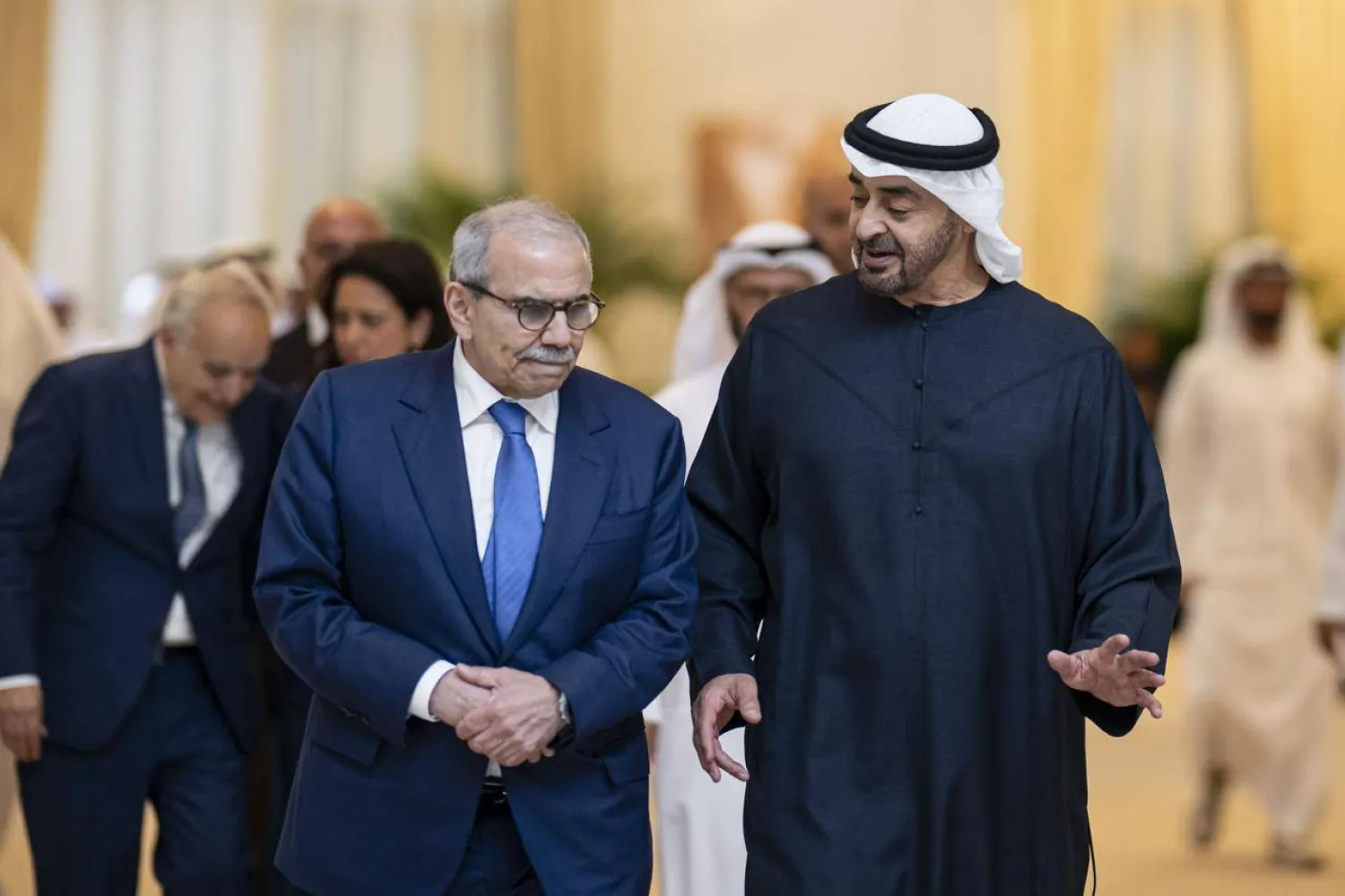 سلام يتعهّد من الإمارات بـ«إعادة بناء الدولة واستعادة ثقة اللبنانيين والمستثمرين»