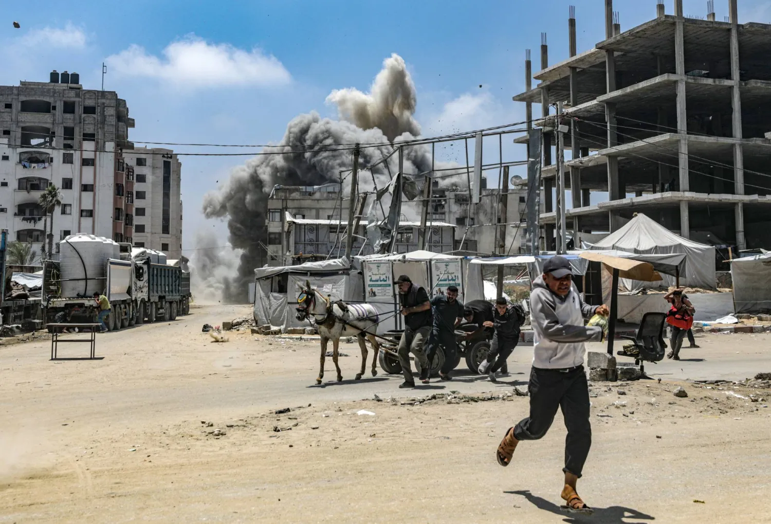 دراسة: البصمة الكربونية لحرب غزة تتجاوز ما تنتجه عدة دول من انبعاثات