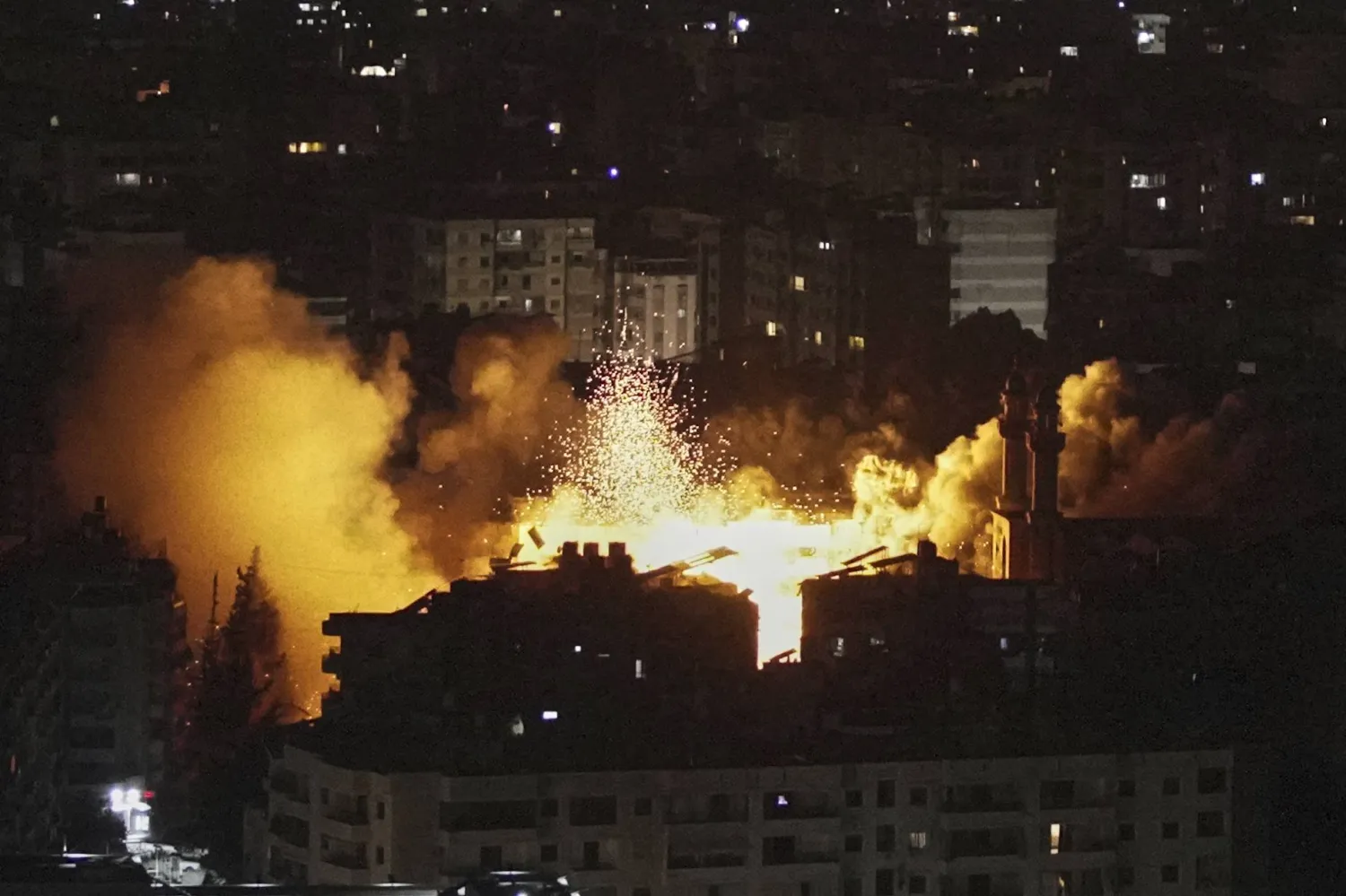 قتيل في غارات إسرائيلية على جنوب لبنان